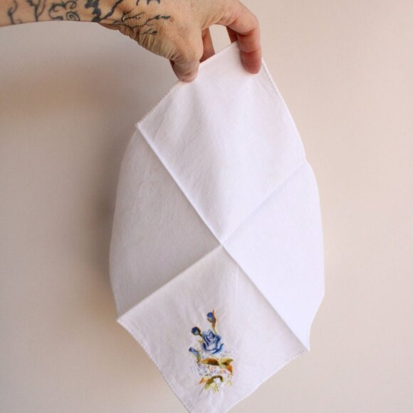 Vintage Handkerchief, White Cotton With Blue Embroidered Roses Hanky - Picture 9 of 10